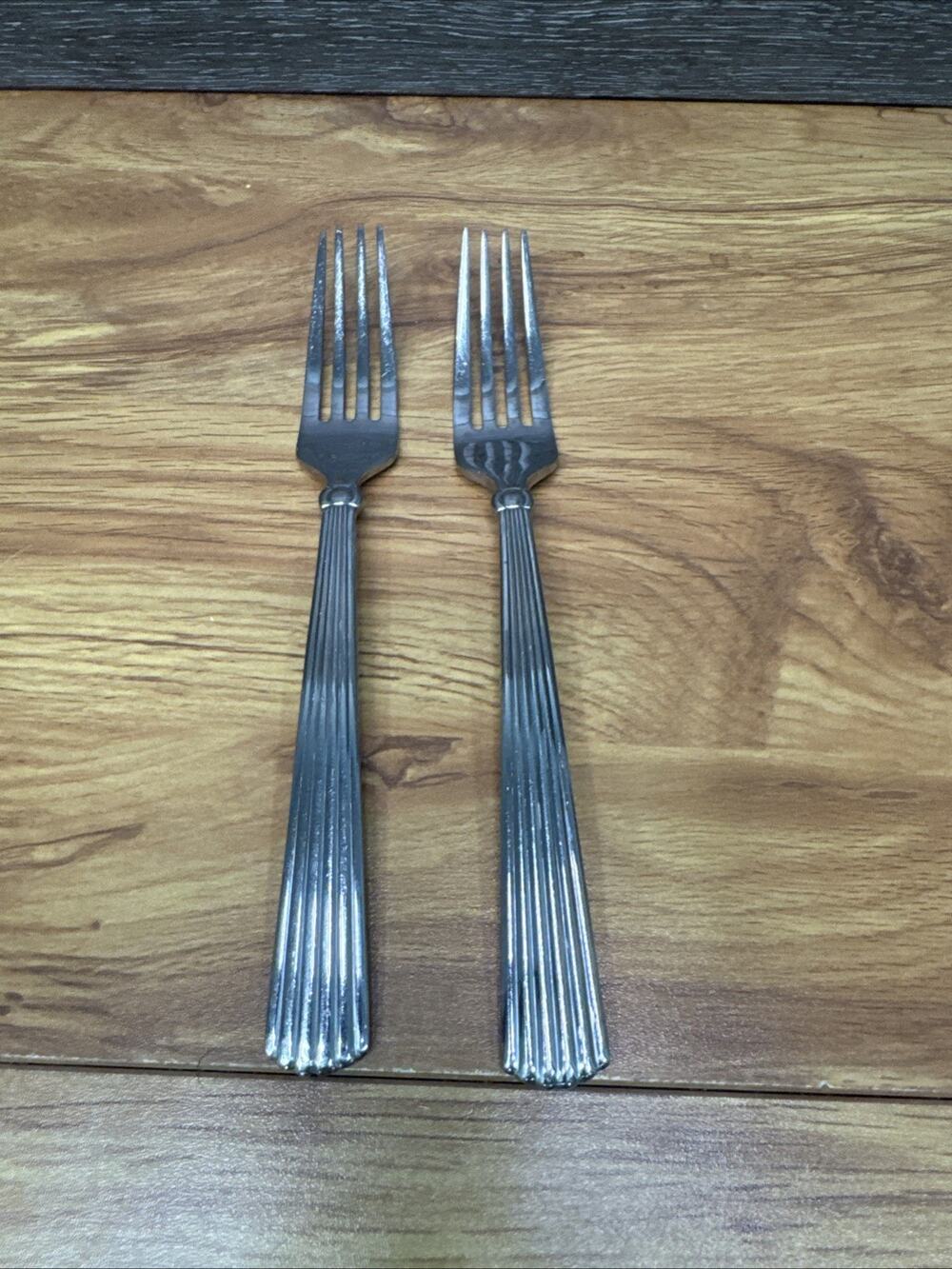Waterford CARLETON Dinner Forks Glossy 18/10 Stainless 8-1/8” ~ Set Of 2
